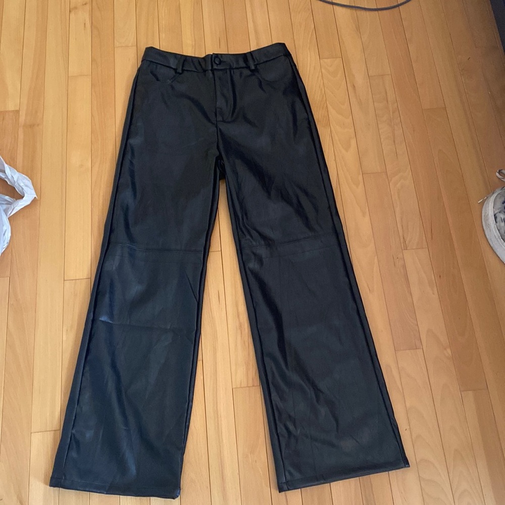 Black leather sz L wide leg pant
